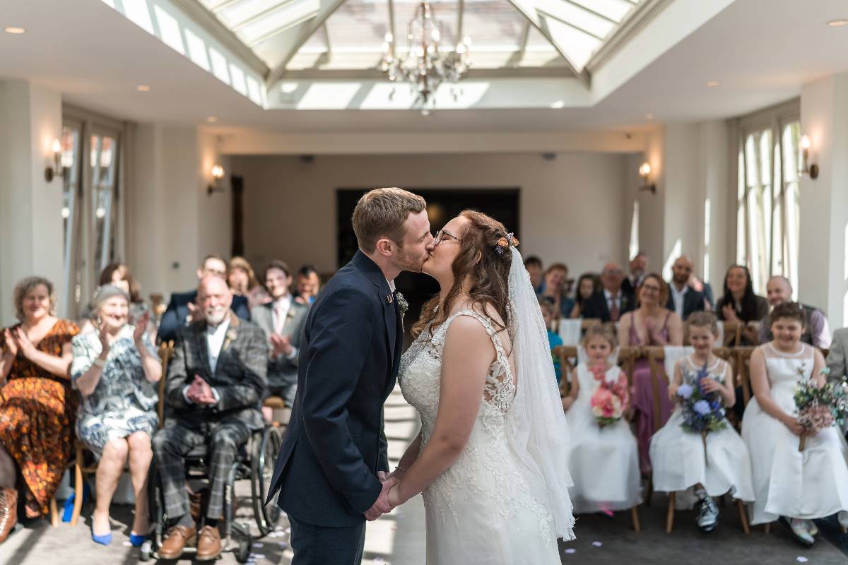 Must-Have Wedding Photos Checklist for Your Big Day