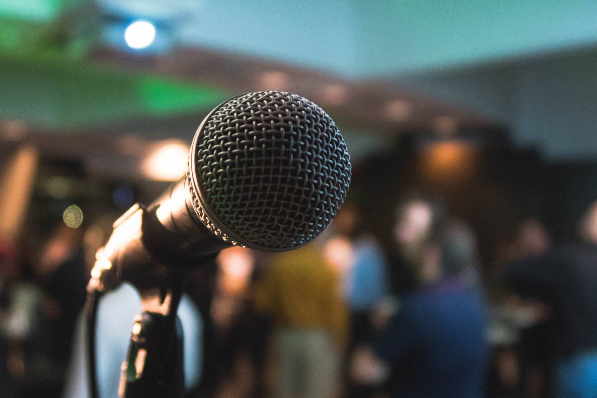 Entertain and Engage: Crafting the Right Playlist for Your Corporate Event