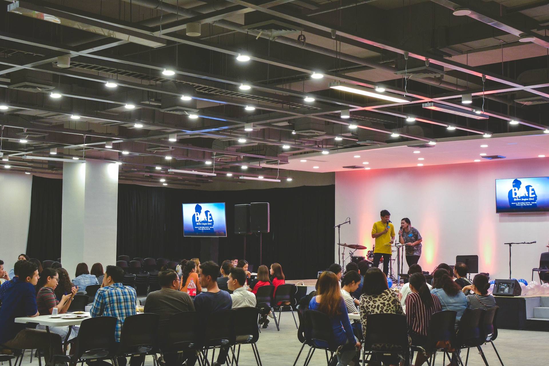 The Art of Collaboration: Creative Team Building Ideas