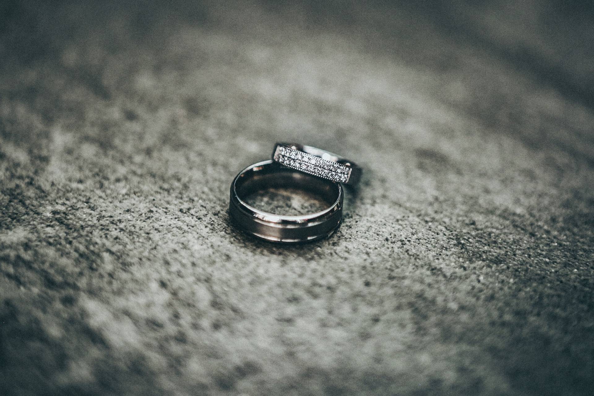 10 Common Wedding Superstitions in the UK
