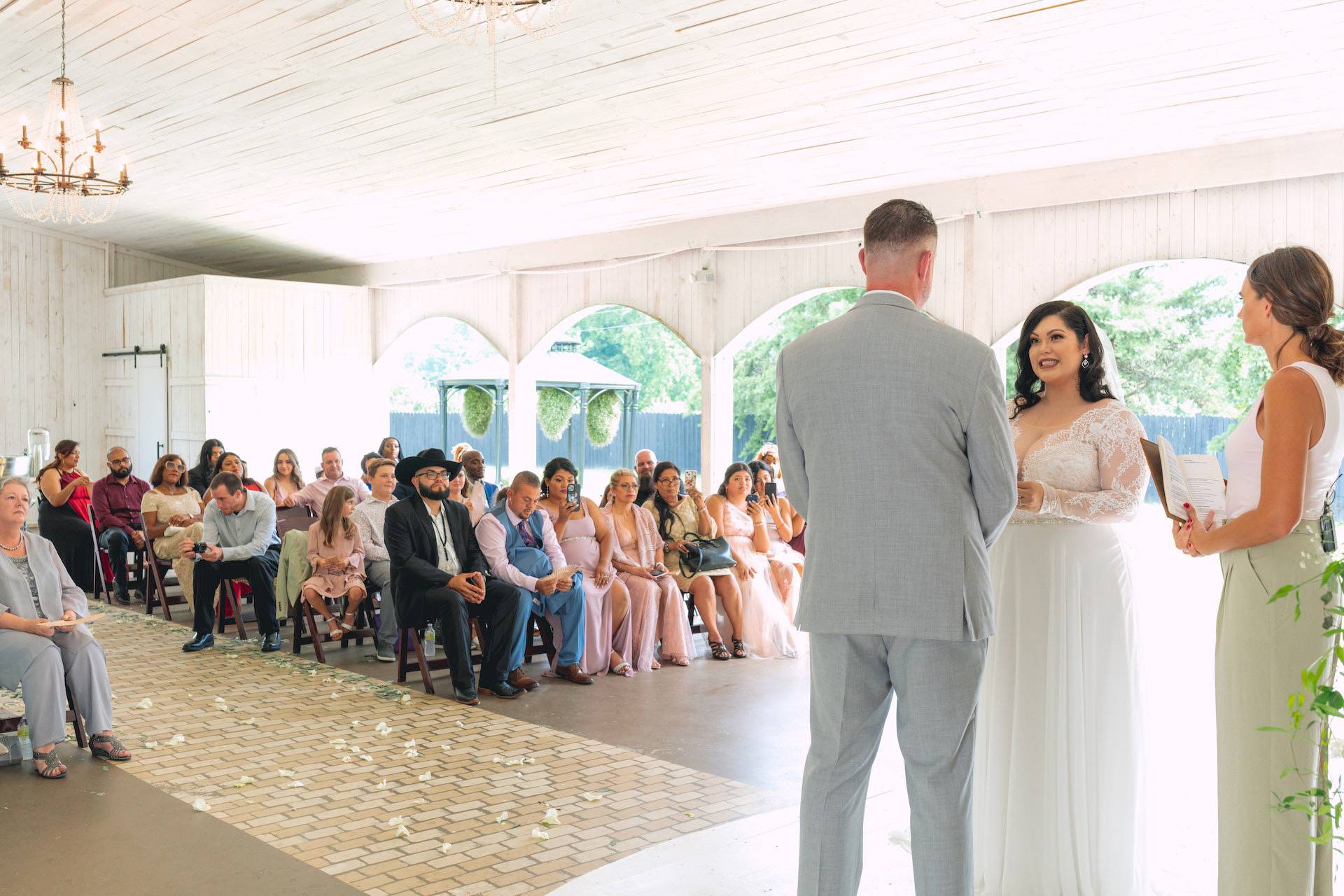 Who Exactly Is a Wedding Celebrant?