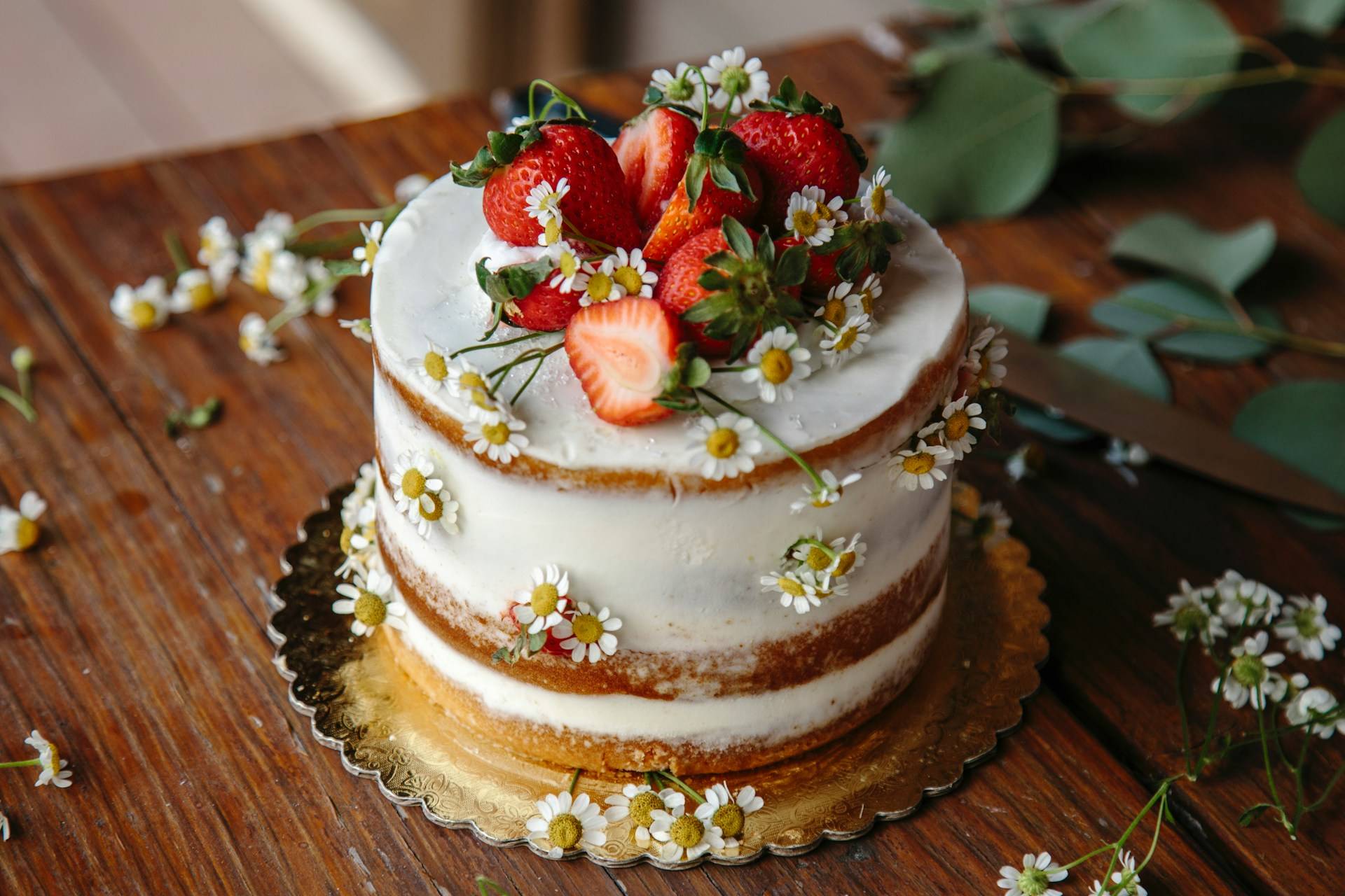 30 Engagement Cake Ideas to Impress Your Guests