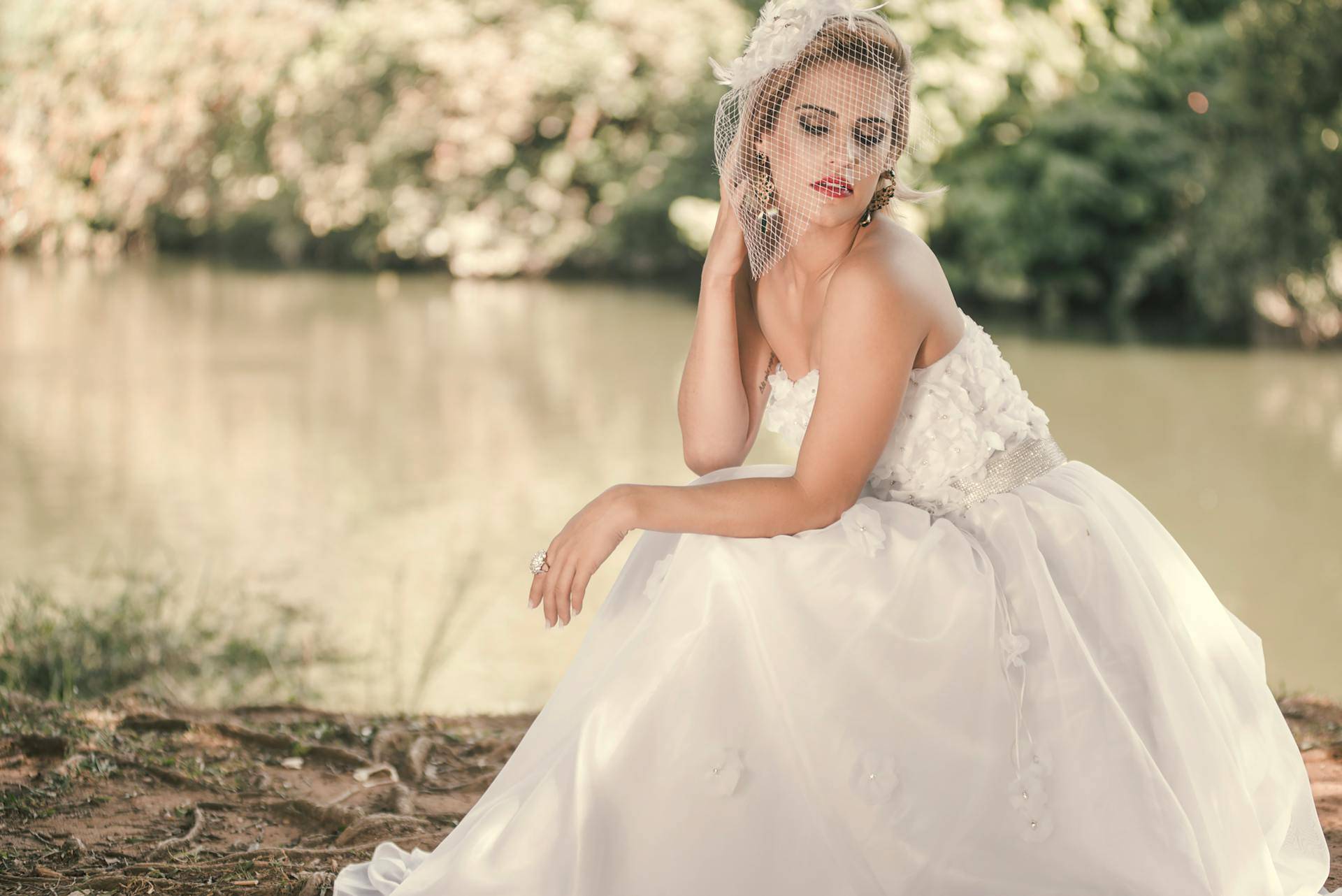 Transform Your Bridal Look: A Guide to Wedding Veil Styles and Lengths